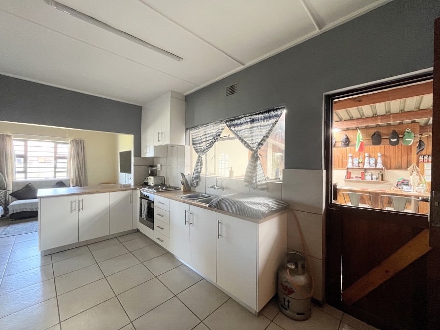 To Let 3 Bedroom Property for Rent in Windsor Park Estate Western Cape